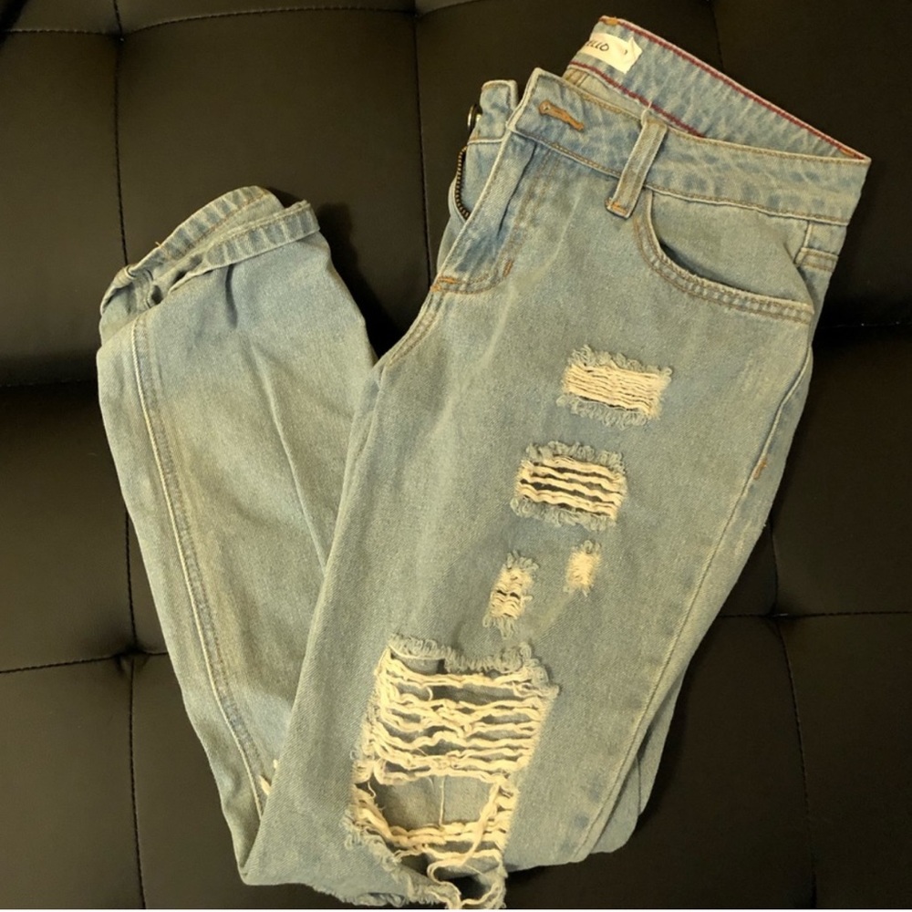 Brandy Melville Cello Boyfriend Jeans
